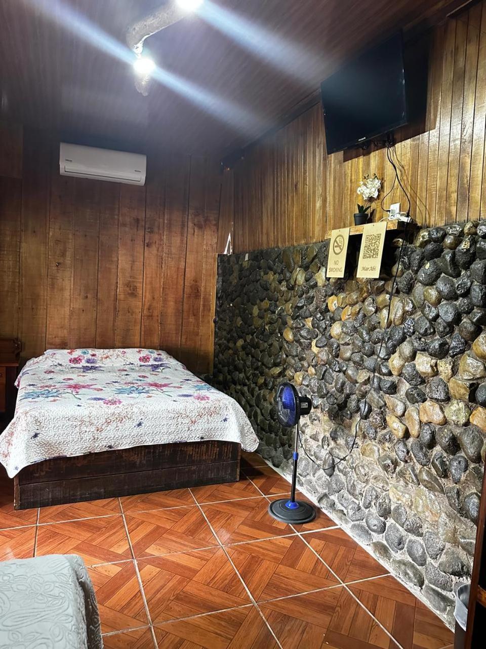 Hostel Rustico Marabi Tárcoles Extérieur photo